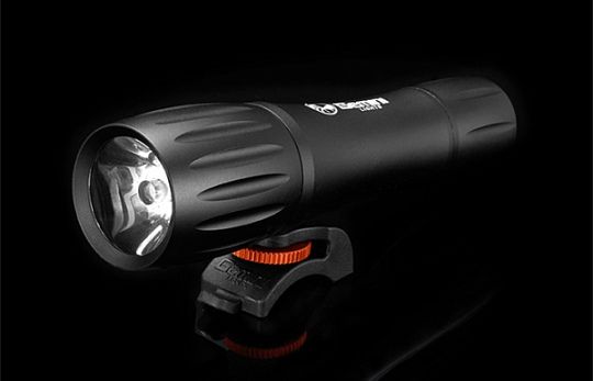 Передний фонарь Xera Flashlight 850 Lumen